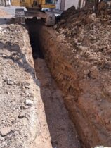 حفاری و اصلاح خطوط فاضلاب در منطقه یک اهواز