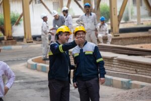 تعمیرات اساسی موفقیت‌آمیز توربین ناحیه ۲ فجر انرژی با داخلی‌سازی پره‌ها و عایق