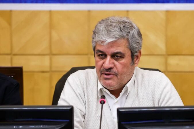 مصرف غیرمجاز آب و برق، هزینه اضافه دارد/ تأکید بر رعایت الگوی مصرف آب و برق در لایحه بودجه 1405