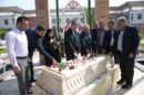 همزمان با پنجمین روز از هفته دفاع مقدس  ادای احترام مدیرعامل نفت و گاز مارون به شهید گمنام