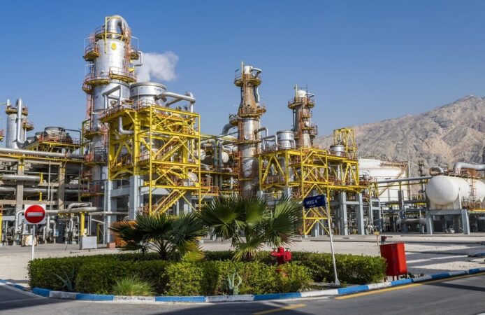 «مارون» سهامداران خود را به مجمع فراخواند