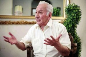 در بزرگداشت پروفسور بهرام عکاشه، پدر علم زلزله‌شناسی ایران
