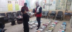 مهرِ مهربانی در مدارس اندیکا؛ توزیع کتب و نوشت‌افزار توسط خیرین هلال احمر میان دانش‌آموزان عشایری و روستایی بخش مرکزی شهرستان اندیکا