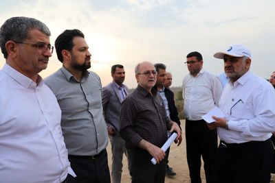  مدیرعامل سازمان آب و برق خوزستان از مسیرهای پایین‌دست کرخه و بررسی روند تأمین و توزیع آب در دشت آزادگان