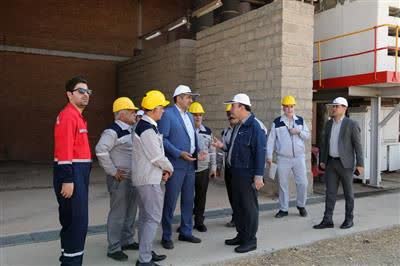 مدیر كل دیوان محاسبات خوزستان از تاسیسات نفت و گاز مارون بازدید كرد