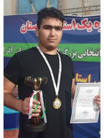مسابقات انتخابی کشتی نوجوانان باشگاه های خوزستان در اهواز برگزار شد 