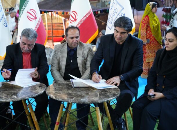 امضا تفاهم‌نامه همکاری مشترک بین روسای انجمن صنفی دفاتر خدمات مسافرت هوایی،گردشگری استان خوزستان و خراسان شمالی