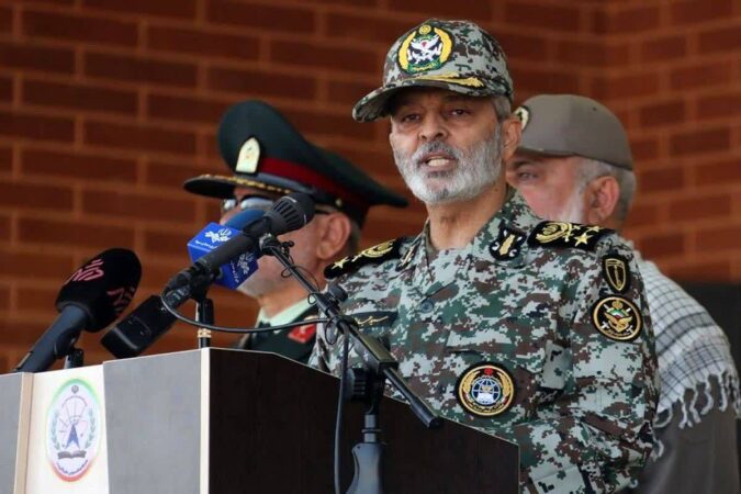 فرمانده ستادکل نیروهای مسلح: آمریکا دست نیروهای مسلح را برای هر اقدامی باز کرد فرمانده ستادکل نیروهای مسلح: آمریکا دست نیروهای مسلح را برای هر اقدامی باز کرد