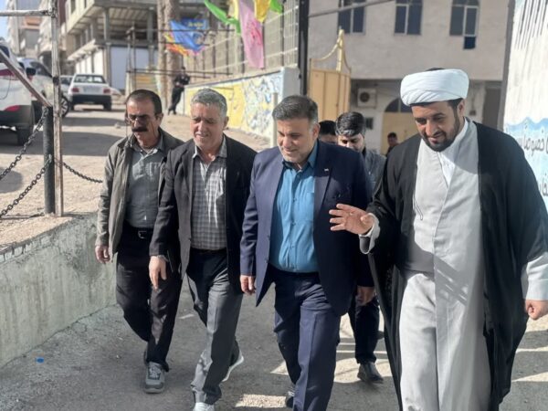 حضور مسئولان در مسجد محله نفتک مسجدسلیمان و برسی مشکلات منطقه همزمان با روز نخست دهه مبارک فجر