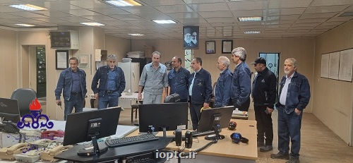 معاون مدیرعامل شرکت ملی پالایش و پخش مطرح کرد: تسریع در اجرای طرح های خطوط لوله انتقال نفت در جنوب کشور معاون مدیرعامل شرکت ملی پالایش و پخش مطرح کرد: تسریع در اجرای طرح های خطوط لوله انتقال نفت در جنوب کشور