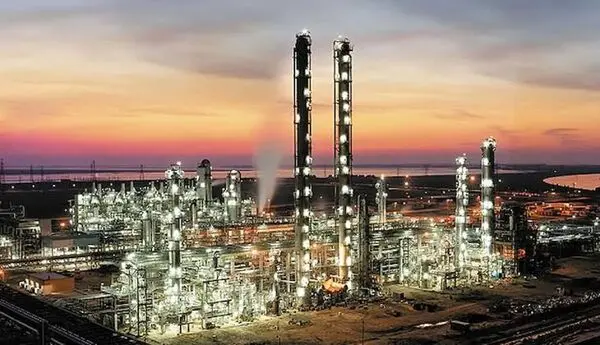 قهرمانان ایستادگی؛ آیین تجلیل از کارکنان شرکت پتروشیمی مارون در جنگ رمضان