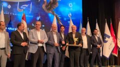 اعطای نشان طلایی مدیریت خلاق در تجارت به دکتر رفیق‌دوست و کسب رتبه نخست ملی در صادرات و فناوری‌های برتر